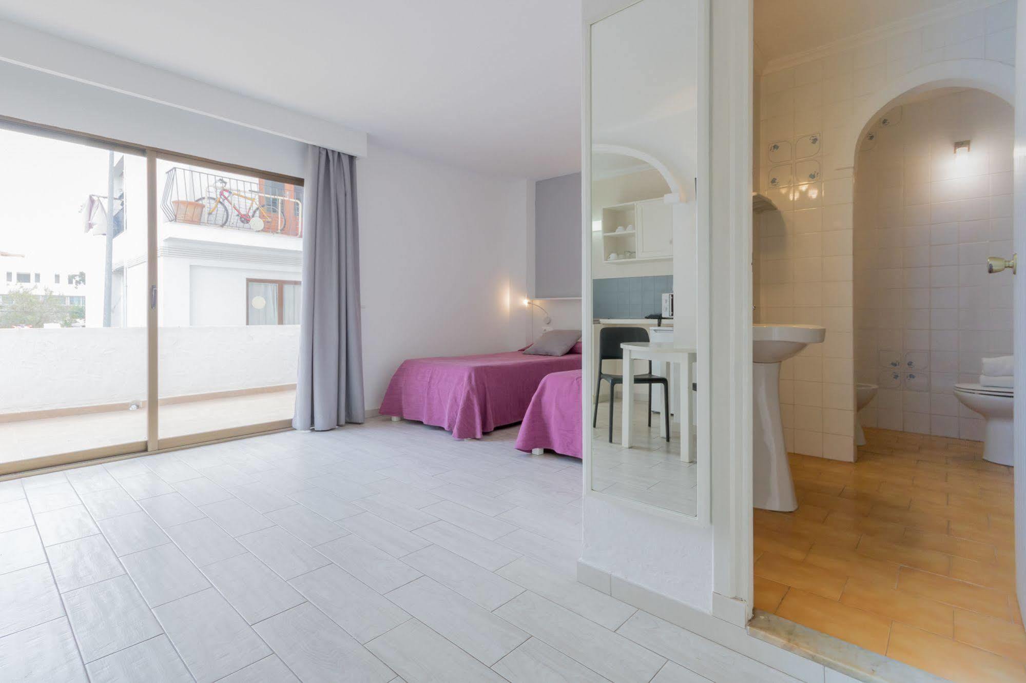 Apartamentos Orosol 2 By Typic Hotels Sant Antoni de Portmany Zewnętrze zdjęcie
