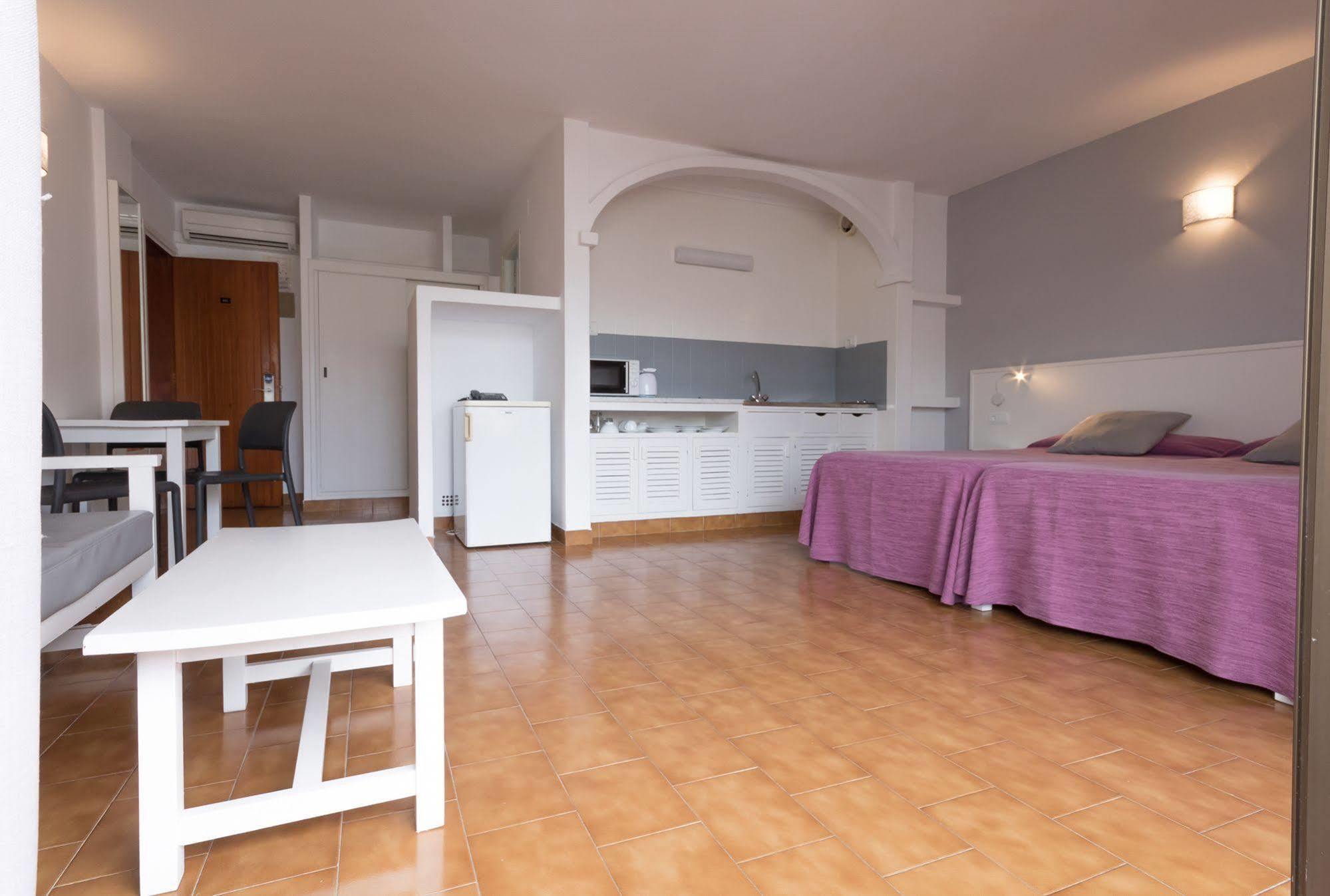 Apartamentos Orosol 2 Sant Antoni de Portmany Zewnętrze zdjęcie