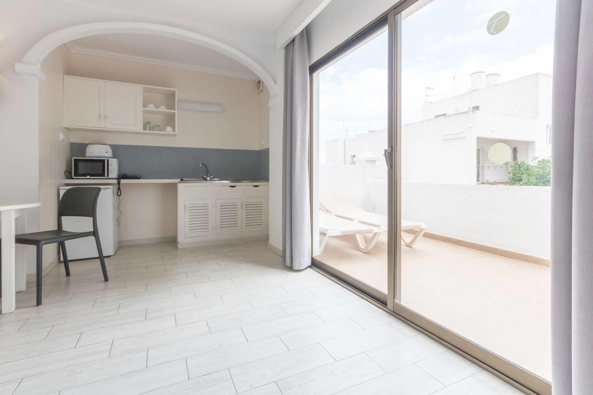Apartamentos Orosol 2 By Typic Hotels Sant Antoni de Portmany Zewnętrze zdjęcie