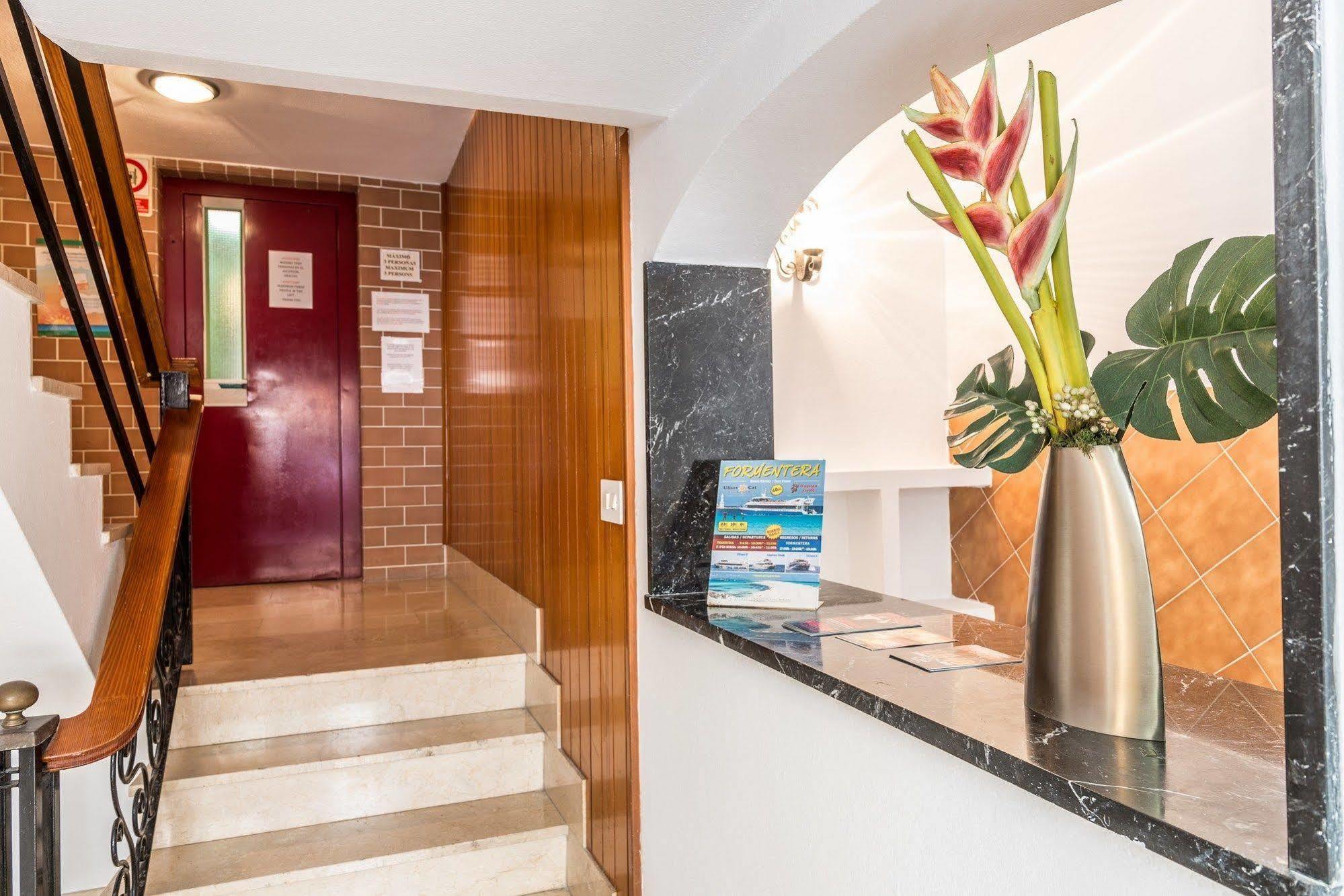 Apartamentos Orosol 2 By Typic Hotels Sant Antoni de Portmany Zewnętrze zdjęcie